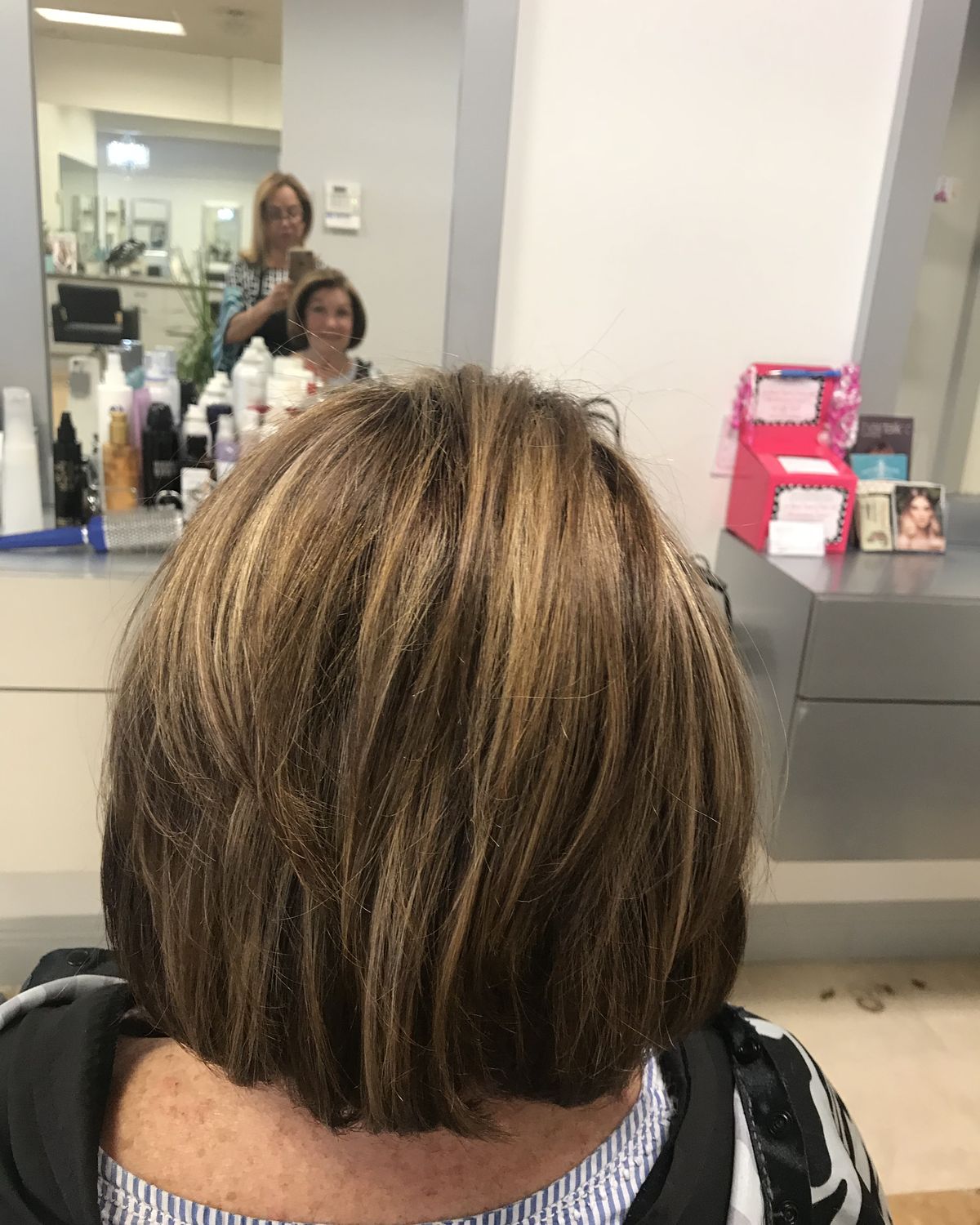 Bronde bob with movement at the nape — Toucheé Organic Salon, Juno Beach